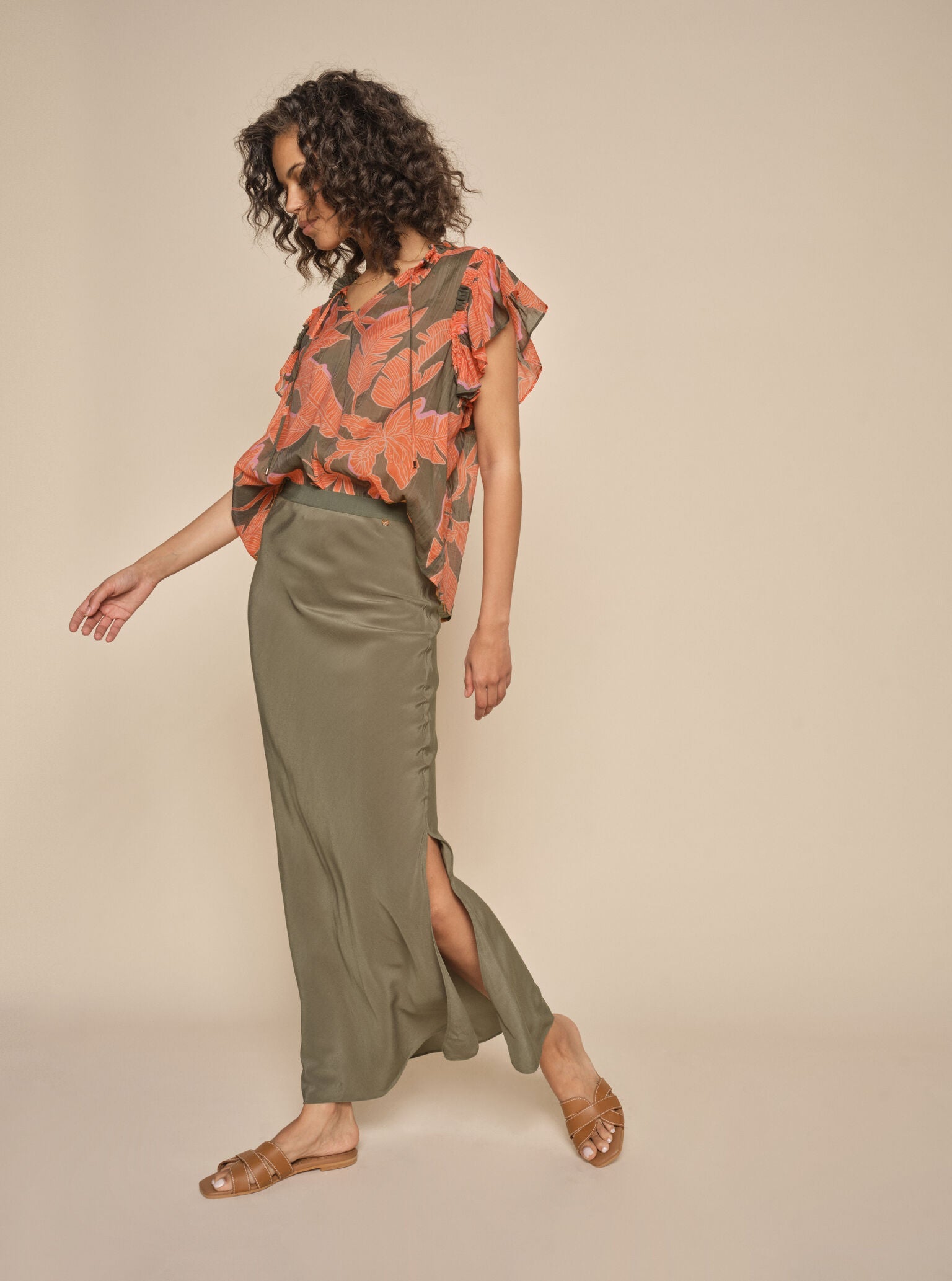 Modelshot / Dusty Olive / Detail